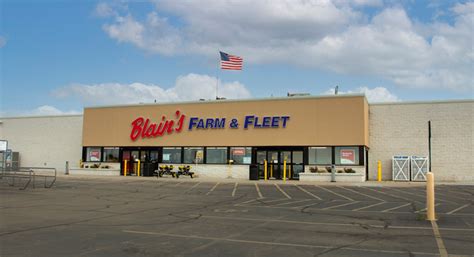 Farm and fleet dodgeville - Blain's Farm & Fleet - Dodgeville, Wisconsin. Make this My Store. 4894 County Road YZ Dodgeville WI 53533 Get Directions (608) 935-2753. Store Hours. Mon-Sat. 